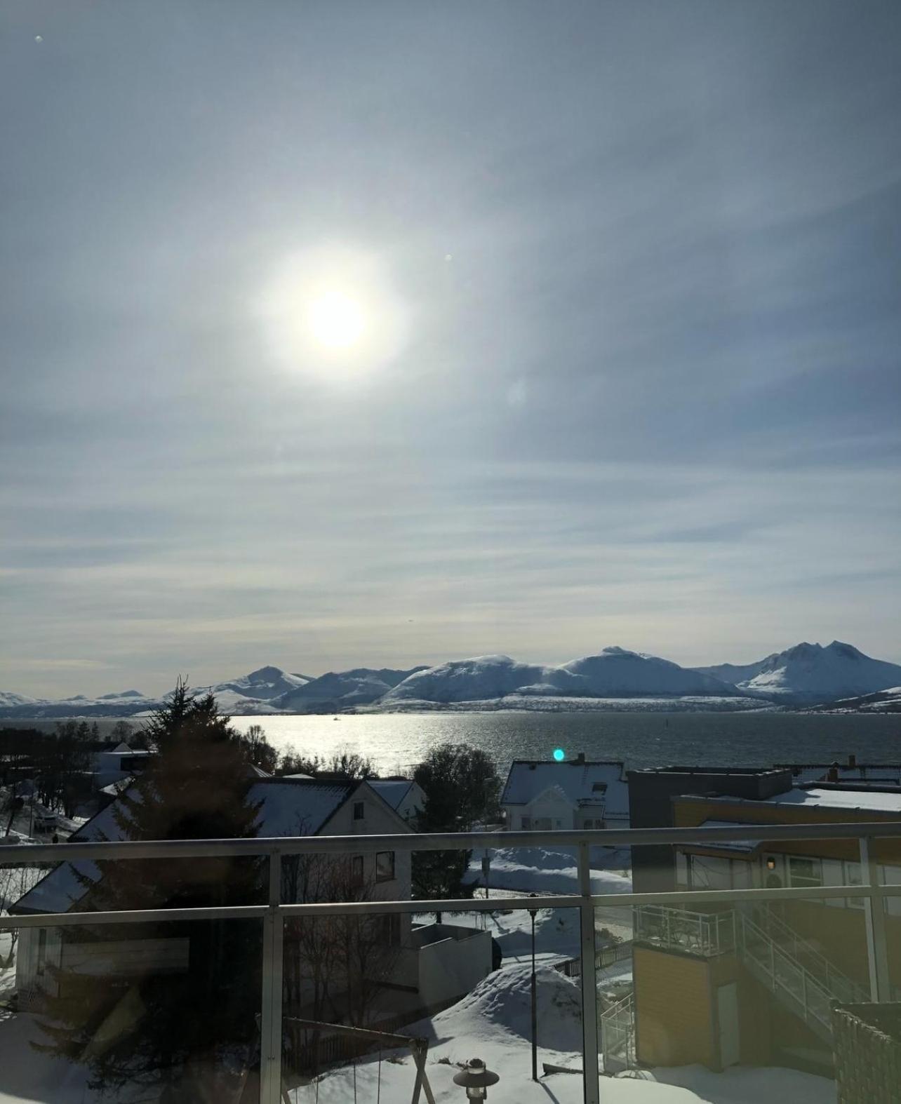 Arctic Homestay With Northern Light Viewpoint Tromso Exterior photo